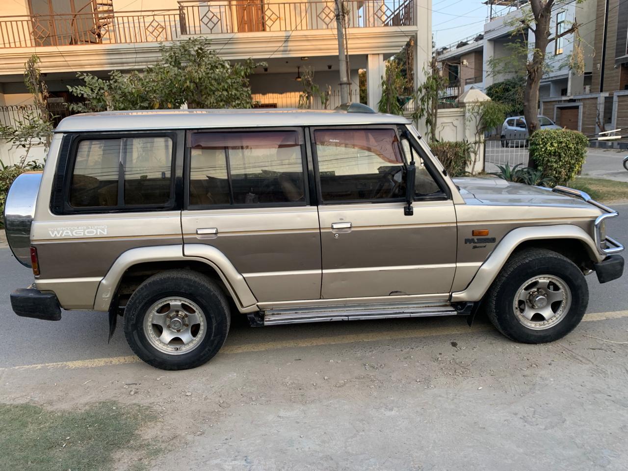 Toyota Land Cruiser 1989